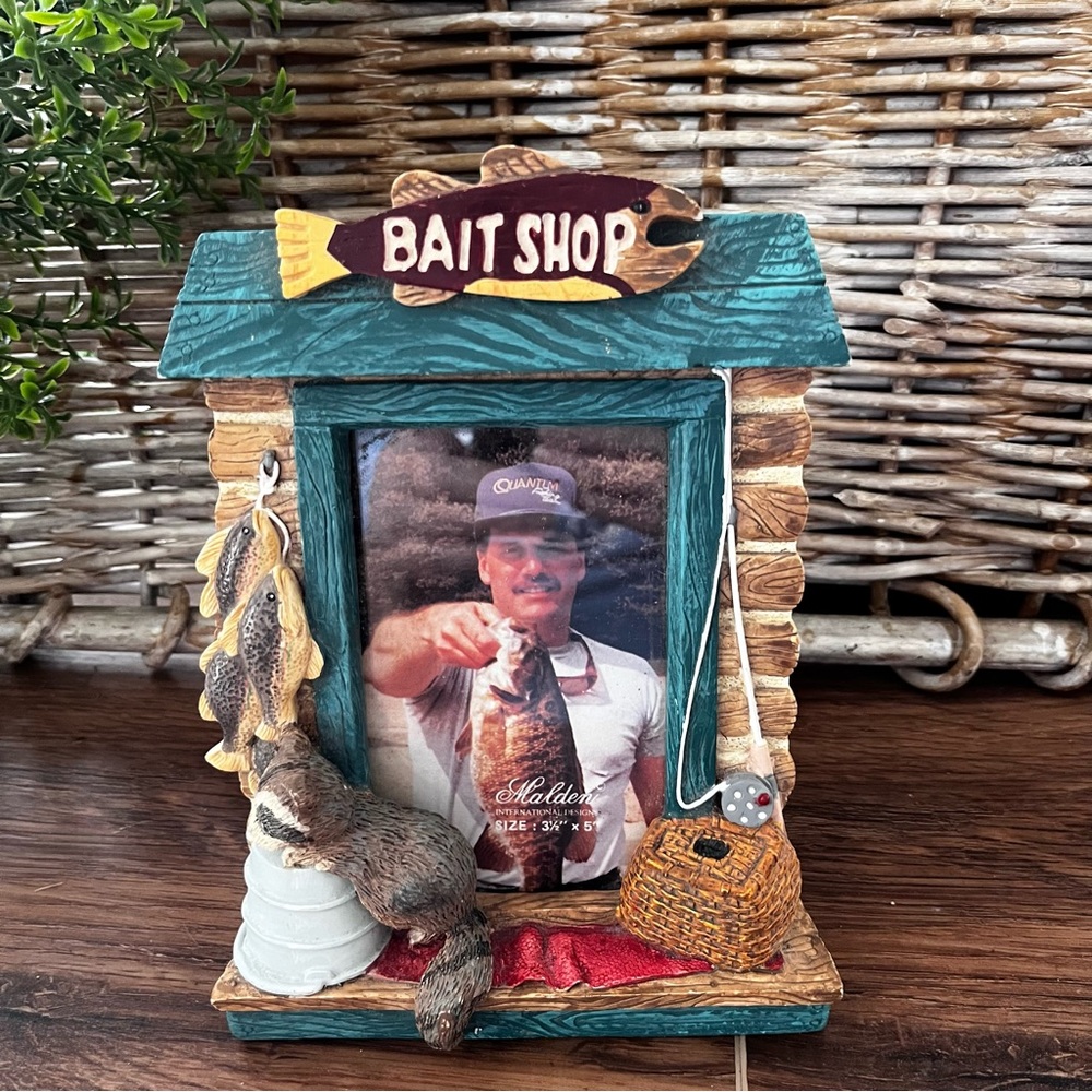 Bait shop picture frame for your fisherman photo